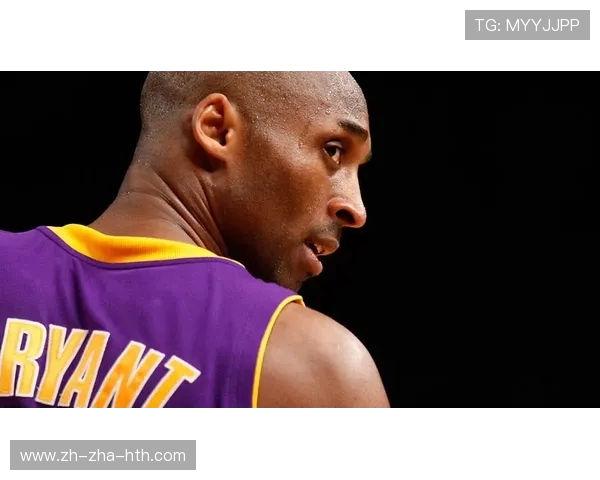 克劳福德与科比的巅峰对决:篮球场上的传奇较量与荣耀时刻 克劳福德与科比的巅峰对决:篮球场上的传奇较量与荣耀时刻